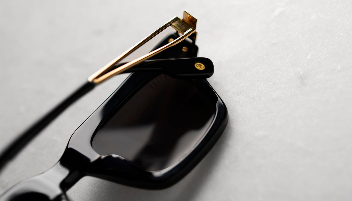 9FIVE Avenue Black & 24K Gold - Gradient Sunglasses